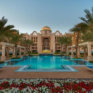 דירה Globalstay At Palm Jumeirah Beachfront Paradise With Pool And Gym, דובאי
